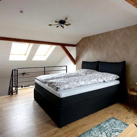 Jez&spi - Fialka Otel Sušice